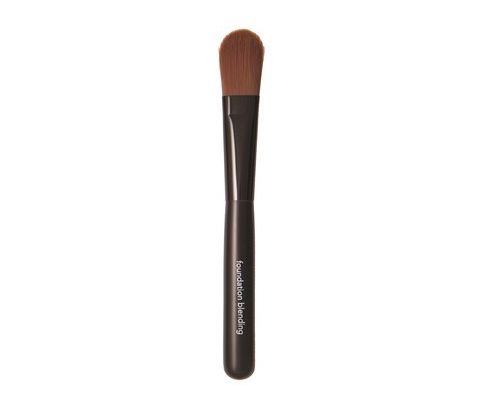 Foundation blending brush